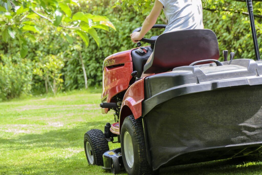 starting a lawn care business